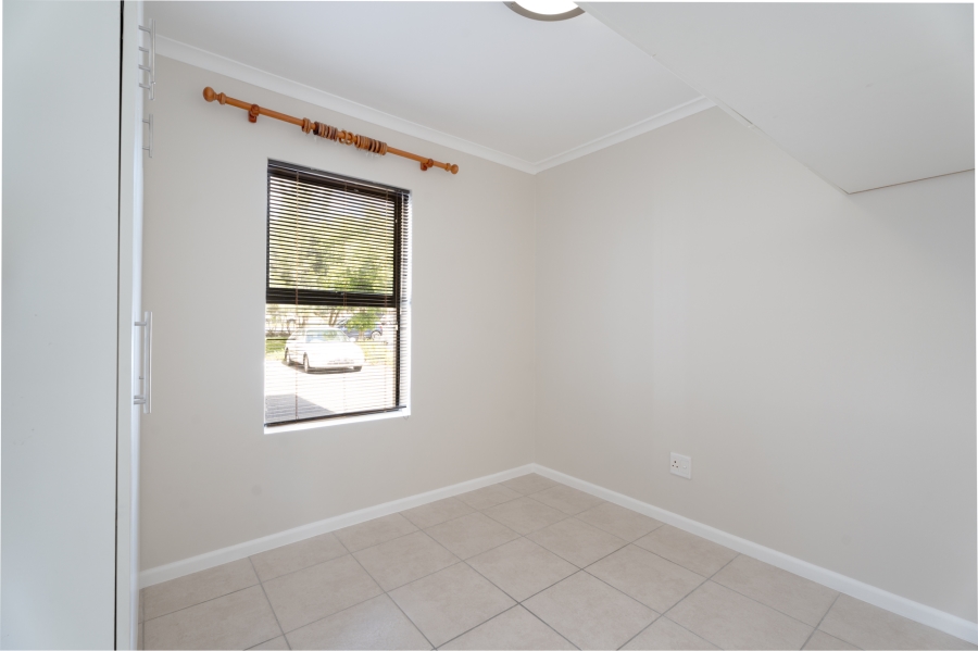 2 Bedroom Property for Sale in Silver Oaks Western Cape